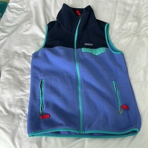 Patagonia Blue and Teal Fleece Vest